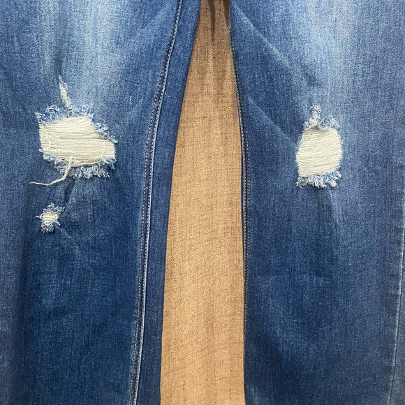 Classic Distressed Denim Jeans - Picture 4 of 6